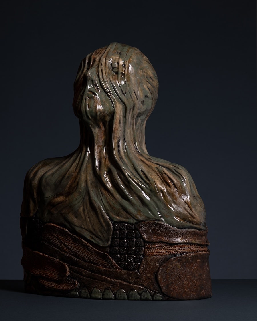 Mističan čovek - preview back